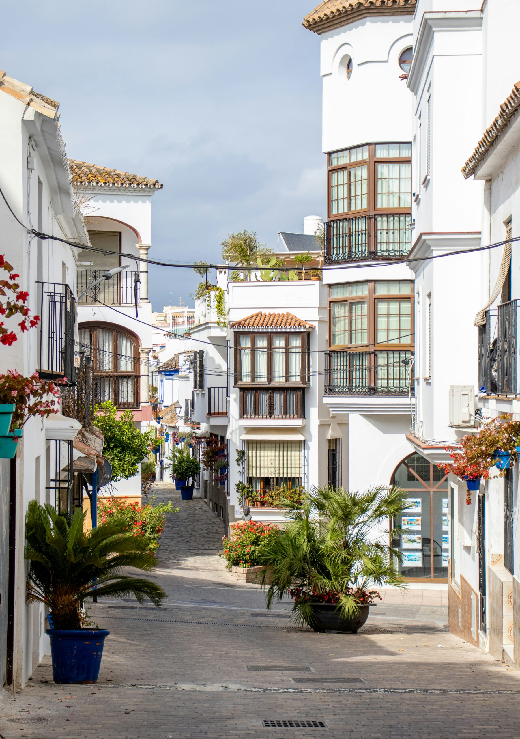 Charmant straatbeeld in het historische centrum van Estepona.