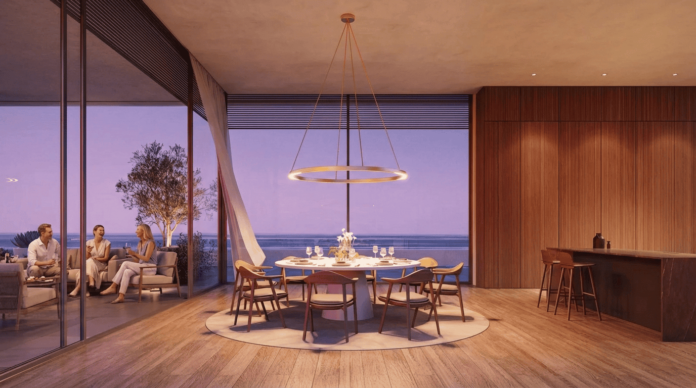Modern eetkamer met panoramisch zeezicht en elegante inrichting.
